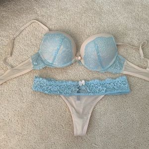Like new adore me bra and panty set